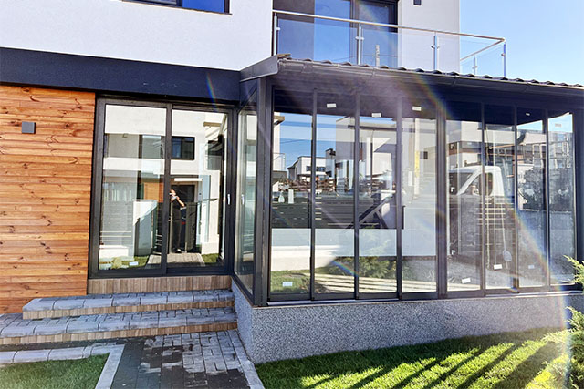 Sistem culisant montat de Business Plast Solutions în Iași